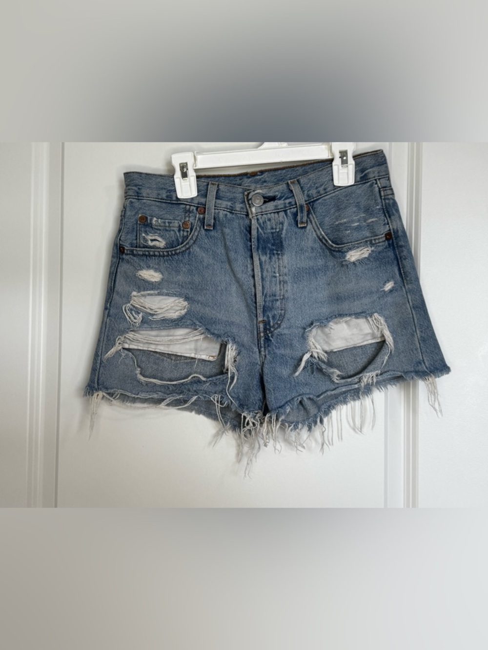 Levi’s Premium 501 Distressed Cutoff Denim Shorts Button Fly W25 Raw Hem